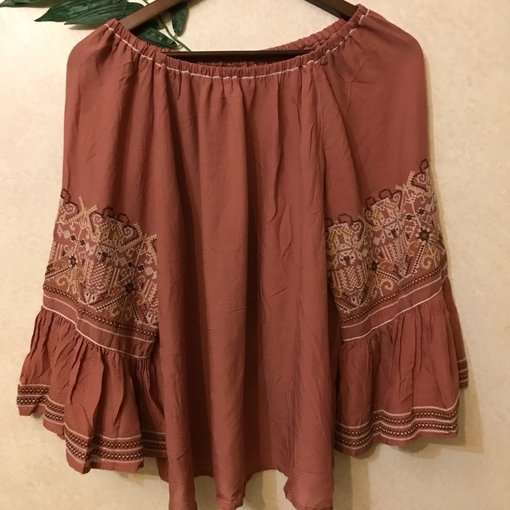 Max Studio NWT Mauve Colored Bell Sleeve Blouse Size Med